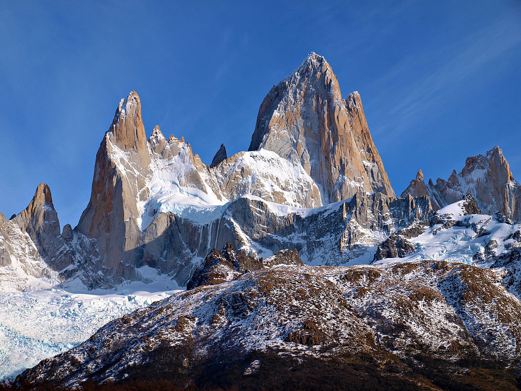 1024px-Fitz_Roy_Chalten_Argentina_Todor_Bozhinov_2013.jpg