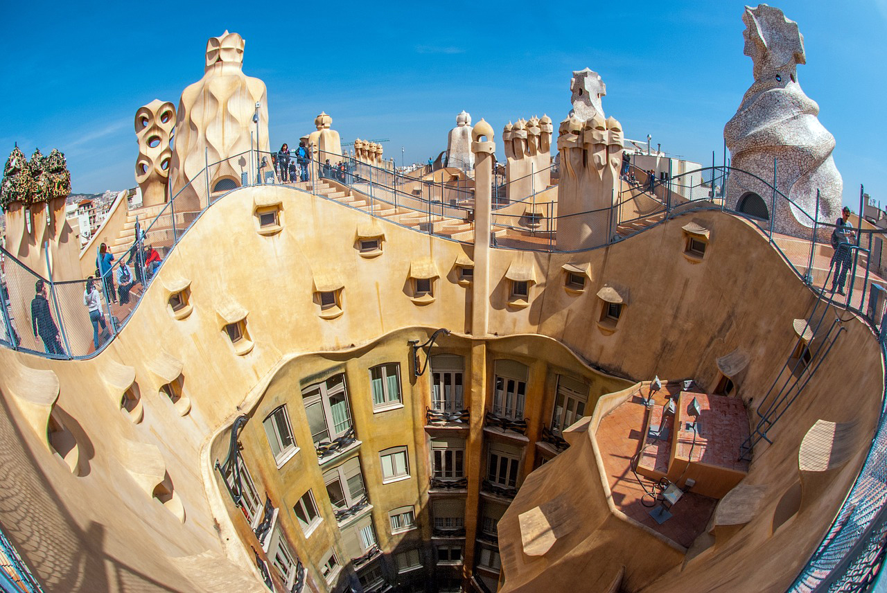 gaudi-1285294_1280.jpg